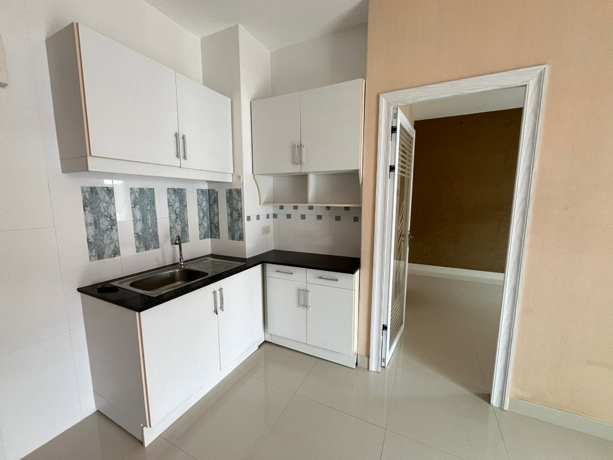 รูป BD 19042 : ซีซี คอนโดมิเนียม 2 - รูปที่ 3/11