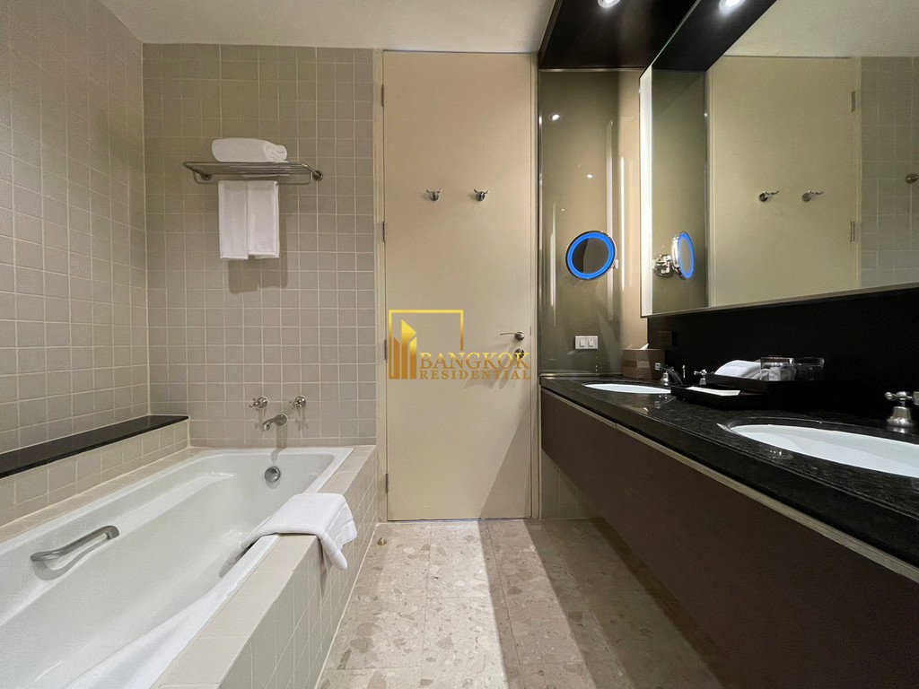 รูป Luxurious 2 Bedroom Serviced Apartment in Phrom Phong Area - BR7096SA - รูปที่ 19/41