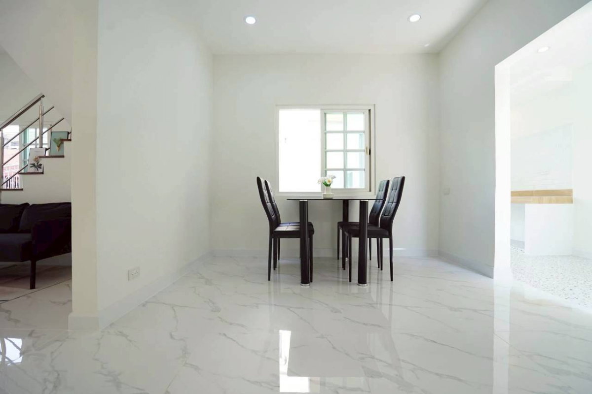 รูป ขาย ทาวน์โฮมแฝด 3 ชั้น หลังริม  รีโนเวทใหม่  สไตล์มินิมอล   #หมู่บ้านลภาวัน 17  ราชพฤกษ์  ใกล้เซ็นทรัล เวสเกต - รูปที่ 10/29