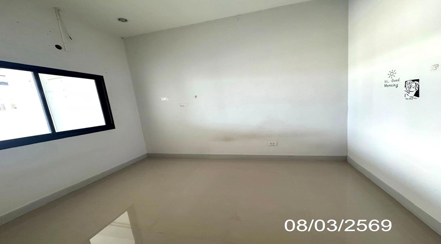 รูป ทาวน์เฮ้าส์ 28.7 ตร.วา ศรีราชา ชลบุรี 1.5M - รูปที่ 13/20