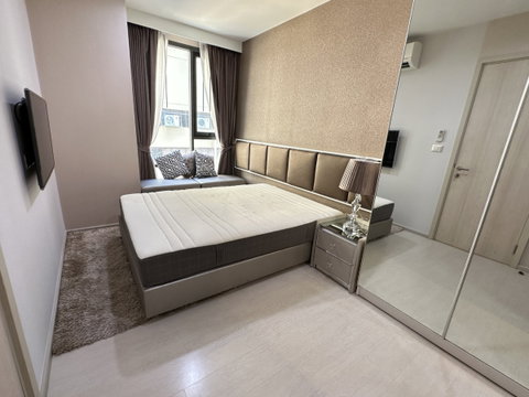 📢 [For Rent] ✨ RARE ITEM! ✨ Rhythm Sukhumvit 42, Luxury 1 Bedroom 35.5 sq.m., Next to Gateway Ekamai & BTS Ekamai, Best Location!