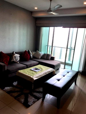 ขายคอนโด : LTH7033 – The Star Estate @ Narathiwas FOR SALE 3 beds 4 baths Size 206 Sq.M.Near BTS Chong Nonsi stations ONLY 19 MB