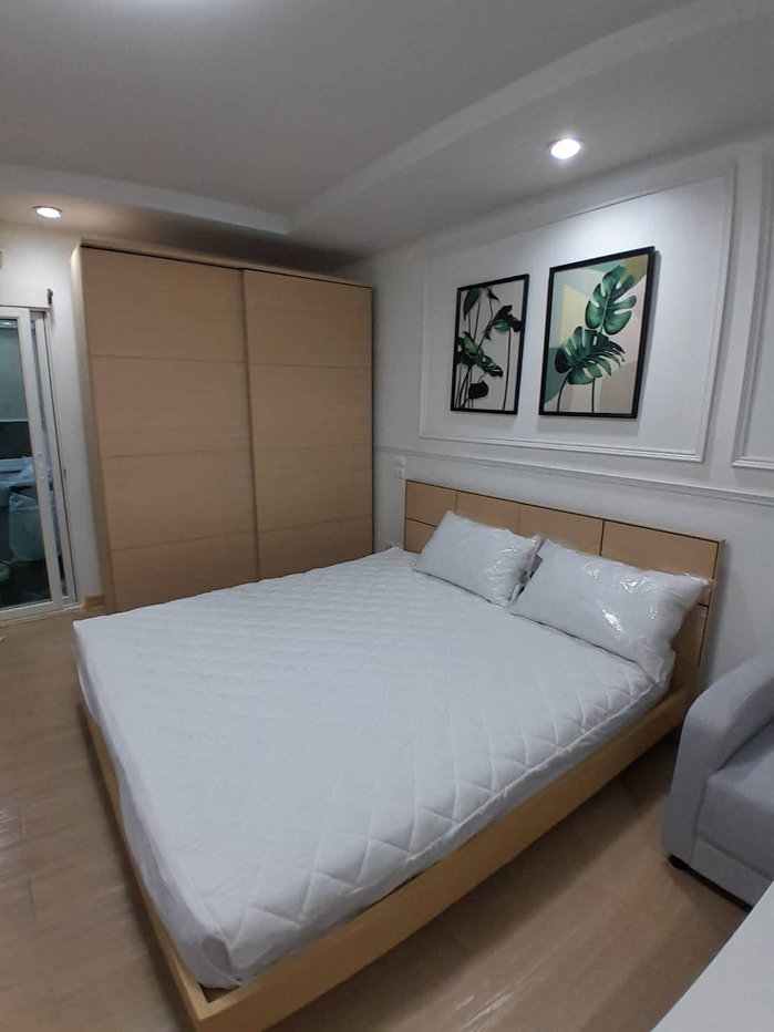 รูป Happy Condo รัชดา 18 | ให้เช่า 9,000 บาท/เดือน 🌿 ห้องสวย เฟอร์ใหม่ ใกล้ MRT สุทธิสาร - รูปที่ 1/8