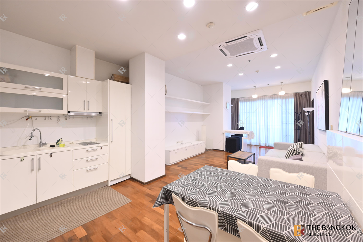 picture Special Unit, Quality Guaranteed by Top Brands Noble Ora Thonglor - 8/10