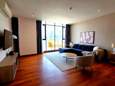 Condos for rent : Altitude Symphony | Bright 3 Bedroom Luxury Penthouse Condo - BR61250CD