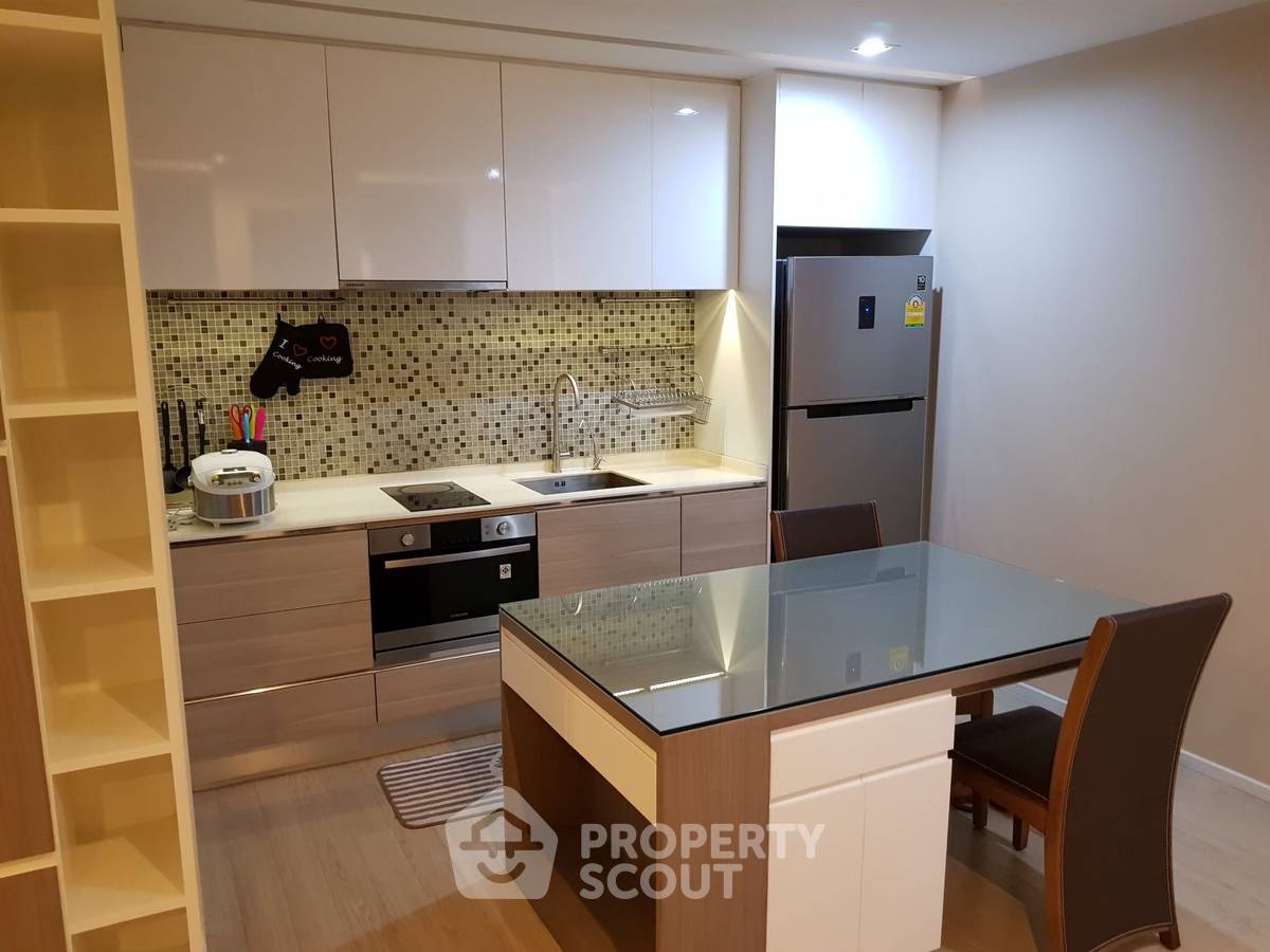 รูป คอนโด 1-ห้องนอน ที่ เดอะ รูม สุขุมวิท 21 ใกล้ MRT สุขุมวิท (ID 2739657) - รูปที่ 14/18