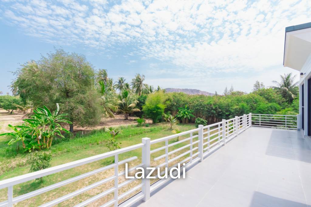 picture MODERN LOFT-STYLE CONTAINER HOME : 4 bed on large plot 2 rai - 28/46