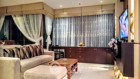 คอนโด 2-ห้องนอน ที่ ดิ เอ็มโพริโอ เพลส ใกล้ BTS พร้อมพงษ์ (ID 476517)