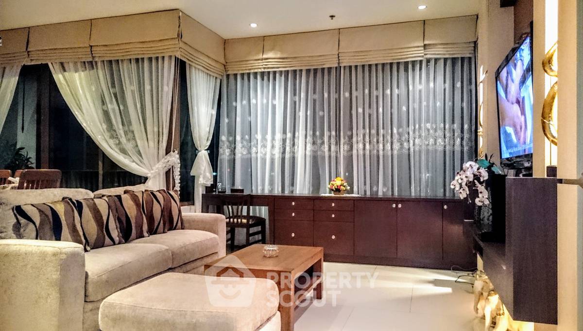 รูป คอนโด 2-ห้องนอน ที่ ดิ เอ็มโพริโอ เพลส ใกล้ BTS พร้อมพงษ์ (ID 476517) - รูปที่ 1/43