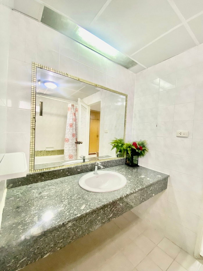 รูป ให้เช่า Rin House Condo Sukhumvit 39 มีเครี่องซักผ้า - รูปที่ 10/13