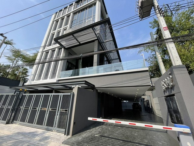 รูป HR3340 FOR RENT Ultra-Luxury House @Sage Thonglor 25 บ้านเดี่ยว 4.5 ชั้น ระดับพรีเมียม พร้อมลิฟต์ส่วนตัวและสระว่ายน้ำใจกลางทองหล่อ - รูปที่ 1/46