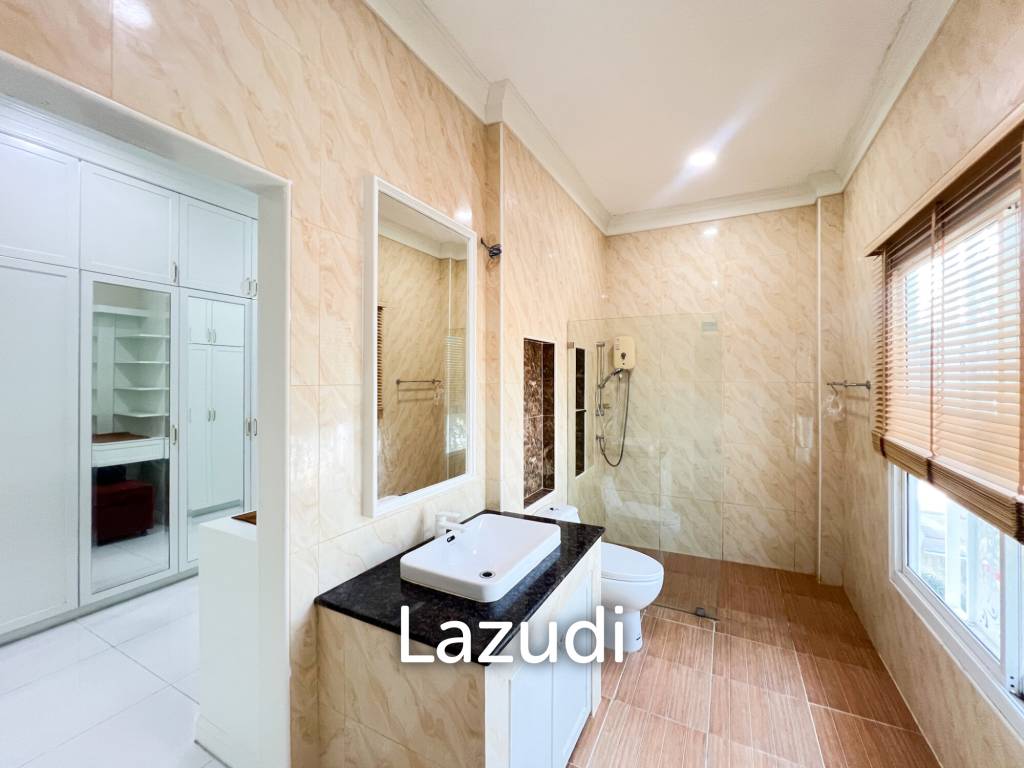 picture 4 Bedroom Detached Home on 4-2-74 Rai  in Hua Hin - 113/131