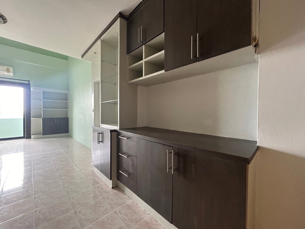 รูป BCN 1568 : ฌ็องเซลิเซ่ ติวานนท์-แจ้งวัฒนะ  - รูปที่ 8/18