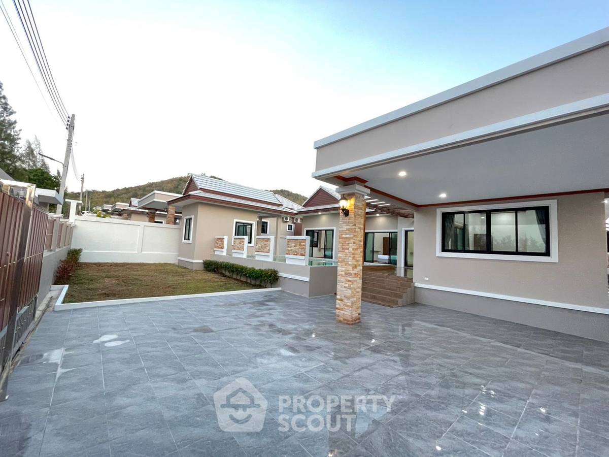 รูป วิลล่า 3-ห้องนอน ใน ปากน้ำปราณ (ID 2757434) - รูปที่ 6/18