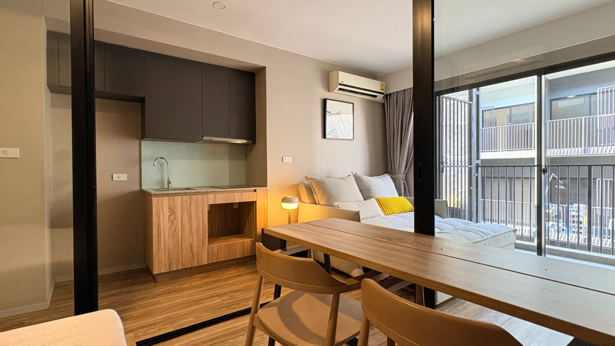 รูป ห้องรีโนเวทใหม่ พร้อมอยู่ ใกล้ BTS สุรศักดิ์ เพียง 1.1 กิโลเมตร อาคาร C ชั้น 6 วิวสวน ลมดี พื้นที่ 30.36 ตร.ม. 2.39 ล้าน ฟรีโอน - รูปที่ 4/18