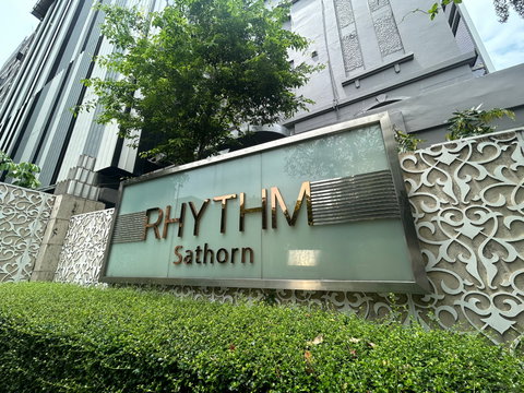 BG 0616 : ริธึ่ม สาทร ใกล้ BTS สะพานตากสิน