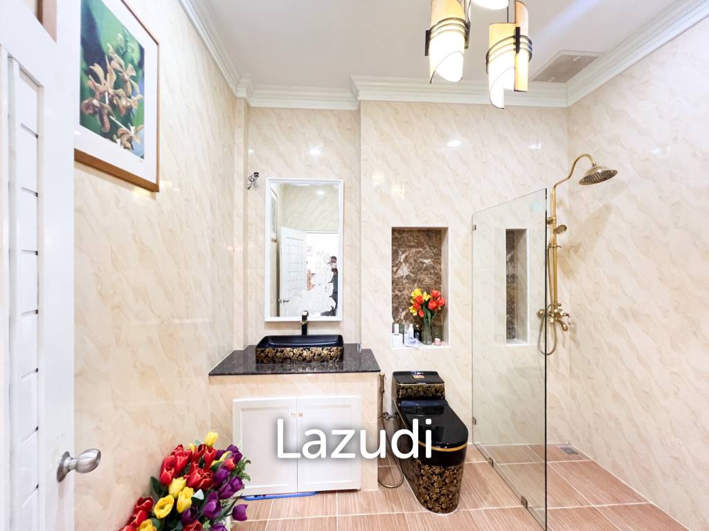 picture 4 Bedroom Detached Home on 4-2-74 Rai  in Hua Hin - 60/131