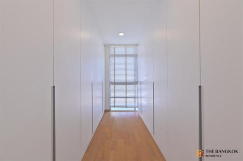 ลา คาสเคด ยูนิต Luxury หรูหราแบบไม่ต้องรอ