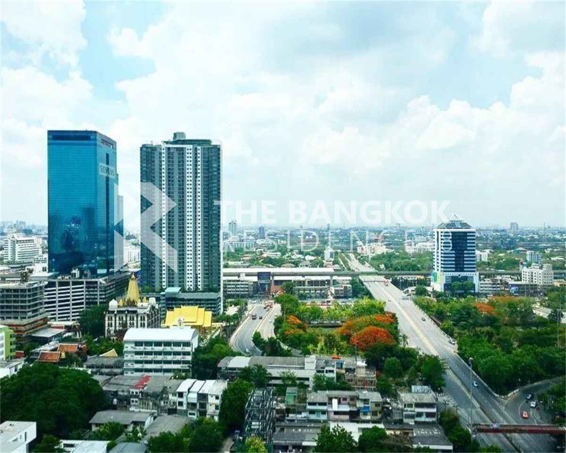 picture UP Ekamai Great price, prime location - 8/9