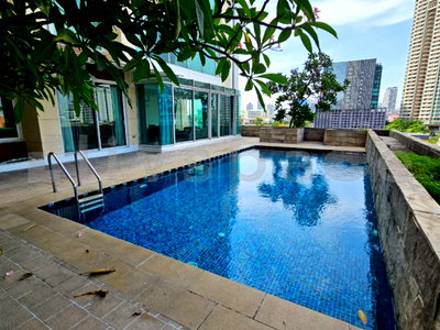 Condos for rent : ▚ LH099ツ FOR RENT: The Empire Place 3BR 370.87sqm. 160K ✨ Ultra Luxury Penthouse with Private Pool, Heart of Sathorn! 🏙️