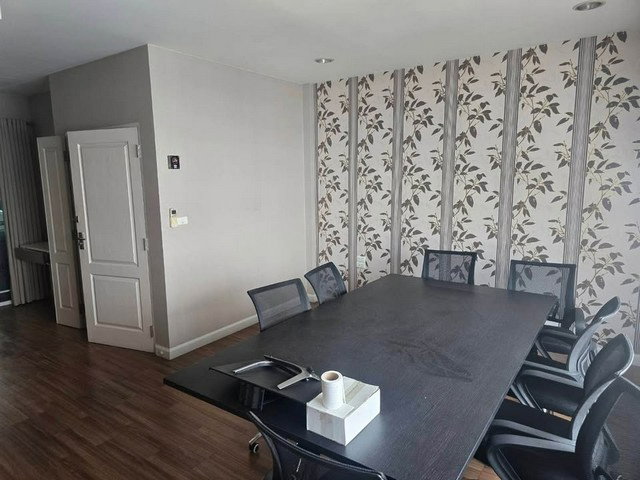 รูป HR3332ให้เช่าทาวน์โฮม 3 ชั้น หลังมุม The Terrace ติวานนท์ ตกแต่ง Built-In ทั้งหลัง ทำเลศักยภาพ ใกล้ MRT กระทรวงสาธารณสุข เพียง 800 เมตร - รูปที่ 6/10