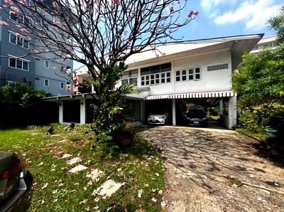 บ้านเดี่ยว ถนนรามคำแหง : ขายบ้านพร้อมที่ดิน สวนขนาดใหญ่ 241 ตรว ในซอย ลาดพร้าว126