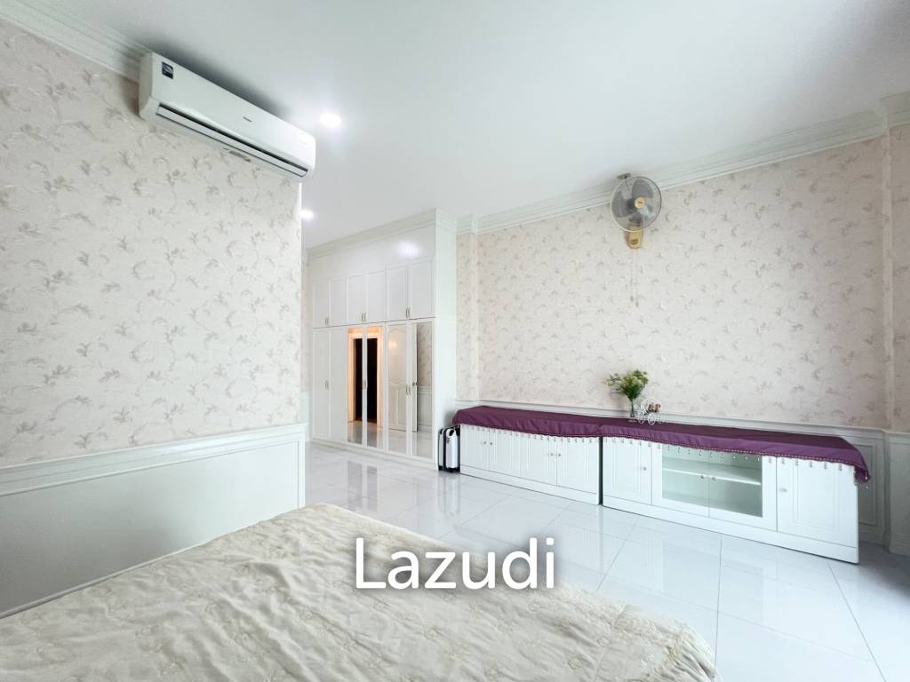 picture 4 Bedroom Detached Home on 4-2-74 Rai  in Hua Hin - 94/131