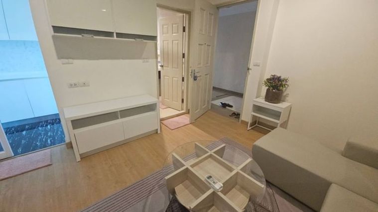 life Sathorn 10 for Sales, BTS Saint-Louis , Prime Area.  ( ต้องการขาย คอนโด ไลฟ์ เเอท สาทร 10, 1b 1b )