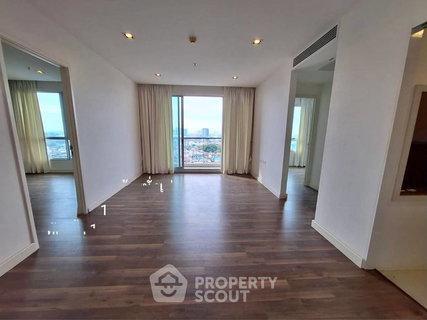 2-BR Condo at The Room Sathorn-Taksin near BTS Pho Nimit (ID 2381320)