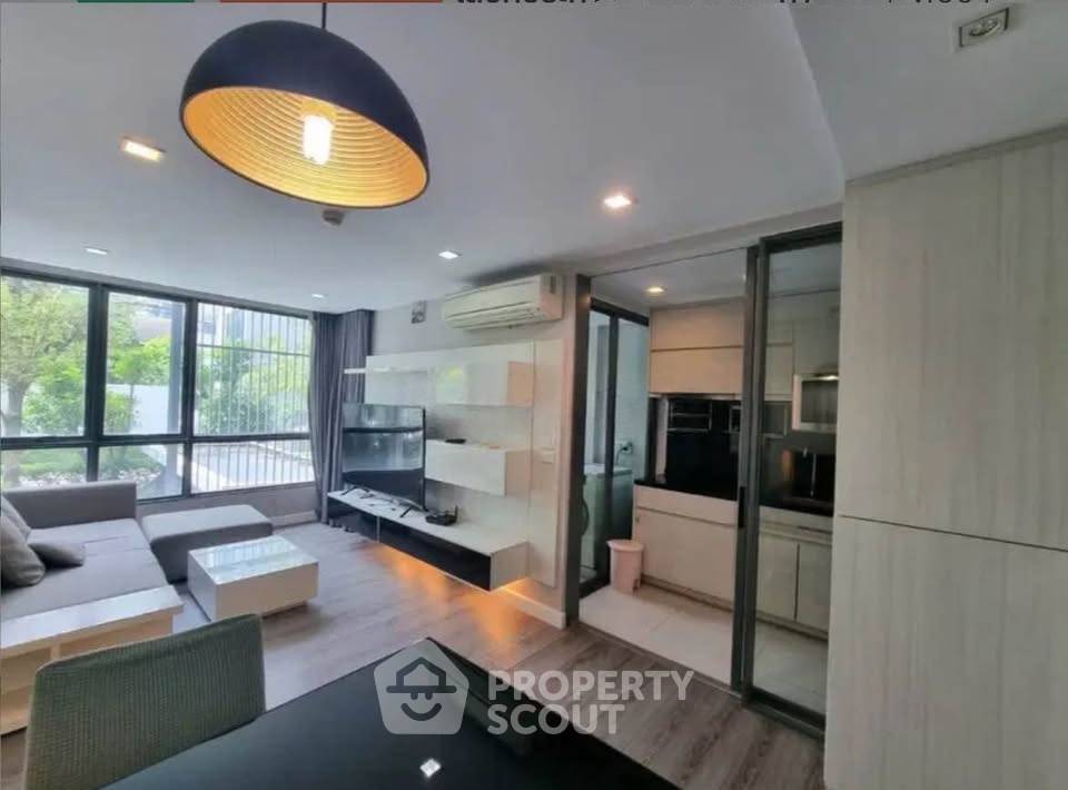 รูป คอนโด 1-ห้องนอน ที่ เดอะ รูม สุขุมวิท 40 ใกล้ BTS ทองหล่อ (ID 2401454) - รูปที่ 2/10