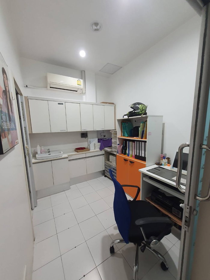 รูป ขายด่วน อาคารพาณิชย์ (คลินิก) ทาวน์พลัส ประชาอุทิศ - รูปที่ 6/10