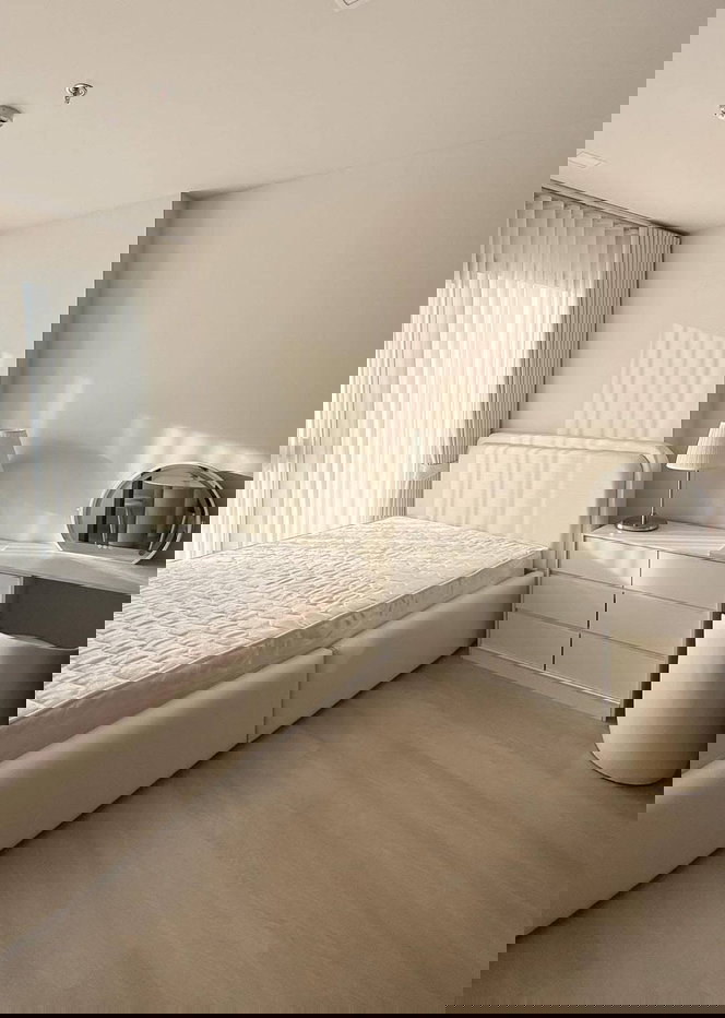 รูป Life Phahon-Ladprao ไลฟ์ พหล ลาดพร้าว ให้เช่า 1 นอน 1 น้ำเพียง 24,000 บาท 35 ตรม Renovate ใหม่ Line : @apopplace - รูปที่ 2/19