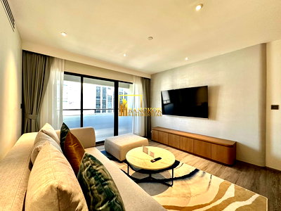 Apartment building for rent BTS Ratchadamri : Contemporary 2 Bedroom Serviced Apartment in Phloen Chit - BR30230SA