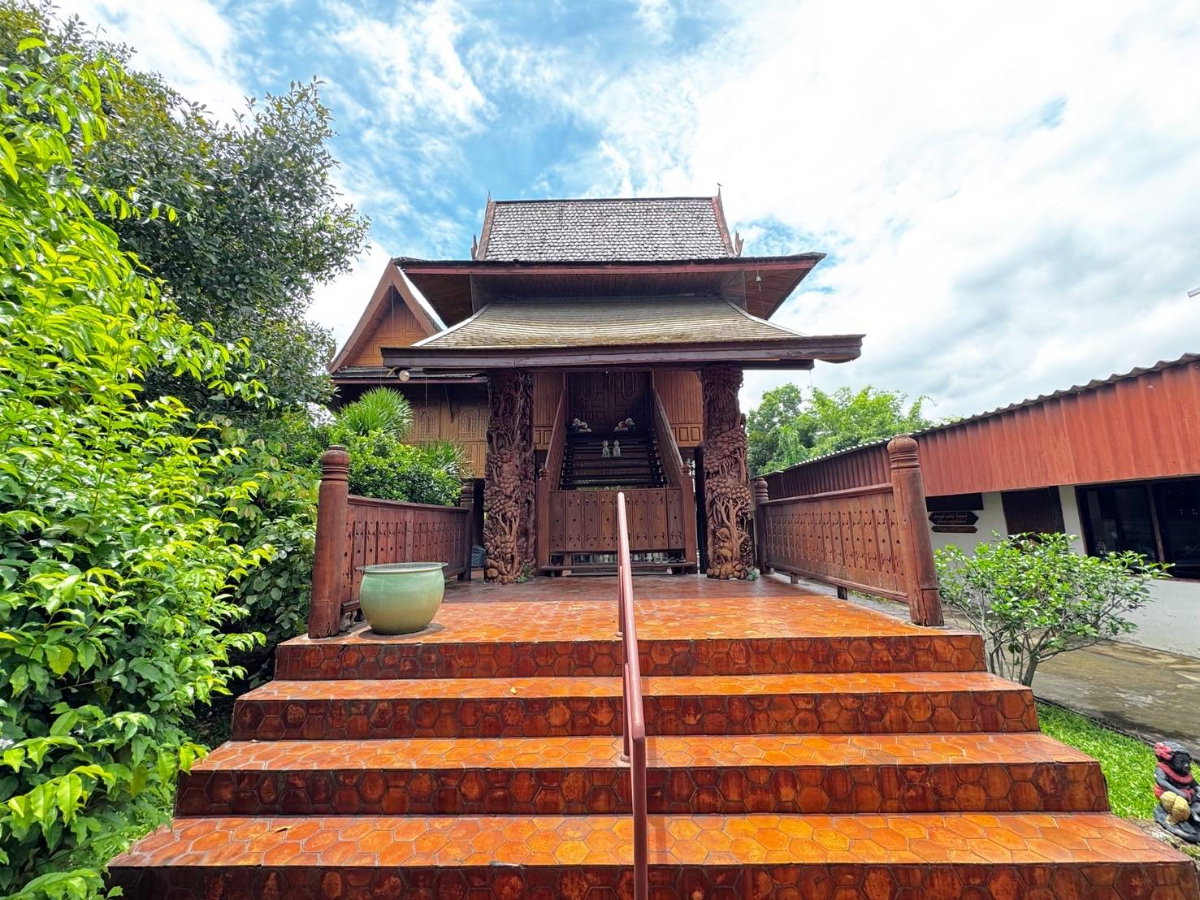 รูป  ขายที่ดินพร้อมบ้านไม้สักทอง ใจกลางทำเลทอง สันป่าเปา , สันทราย , เชียงใหม่  เนื้อที่ 1 - 3 - 61 ไร่ - รูปที่ 5/12