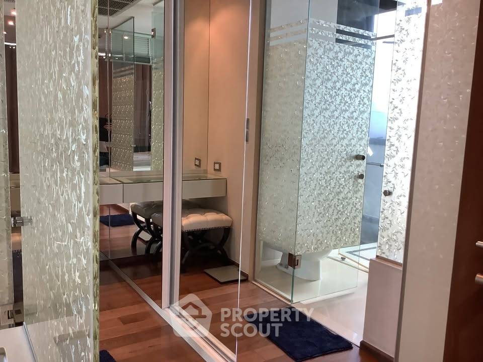 รูป คอนโด 2-ห้องนอน ที่ ดิ แอดเดรส สุขุมวิท 28 ใกล้ BTS พร้อมพงษ์ (ID 2351182) - รูปที่ 3/9