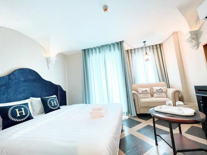 Condo for Sale: Espana Condo Resort Pattaya | Sea View | Great Price Near Jomtien Beach