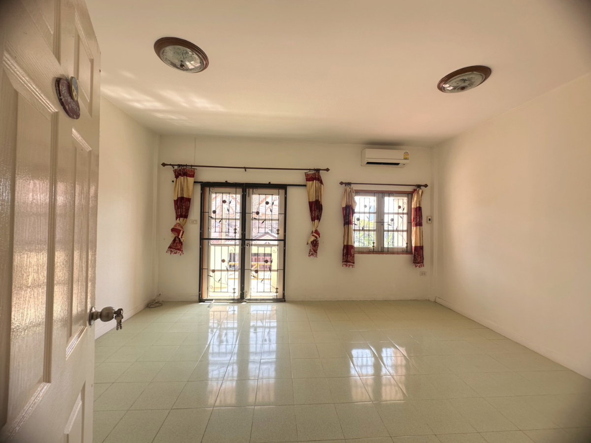 รูป ทาวน์เฮ้า2ชั้นสวย ทำเลทอง ตัวเมืองระยอง น้ำไม่ท่วม บ่ายไม่ร้อน - รูปที่ 21/26