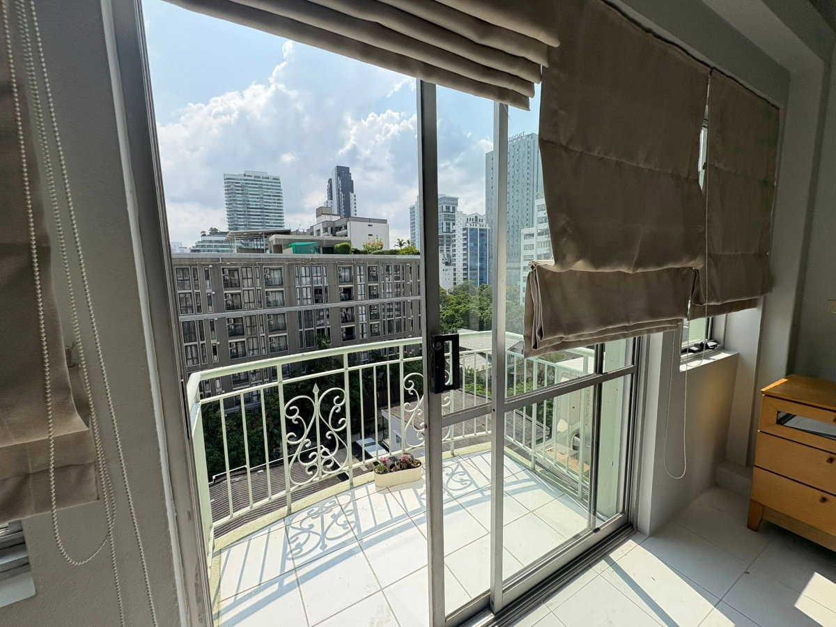 รูป 🐈 Cat Friendly BTS ทองหล่อ พร้อมอยู่ ทาสีใหม่ 📢 Line id : @085pucam 🎯 YKP Rental Condo - รูปที่ 2/7