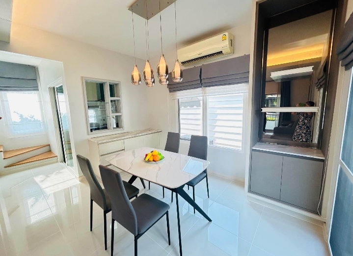 รูป บ้านสวยในโครงการ มีสระว่าย ฟิตเนส 3ห้องนอน - รูปที่ 5/30