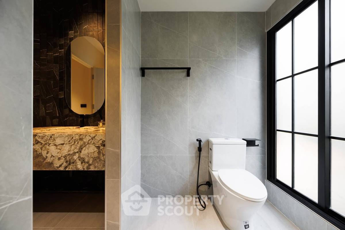 รูป คอนโด 5-ห้องนอน ที่ กาแลทองทาวเวอร์ เชียงใหม่ ใน ป่าแดด (ID 2757608) - รูปที่ 12/35