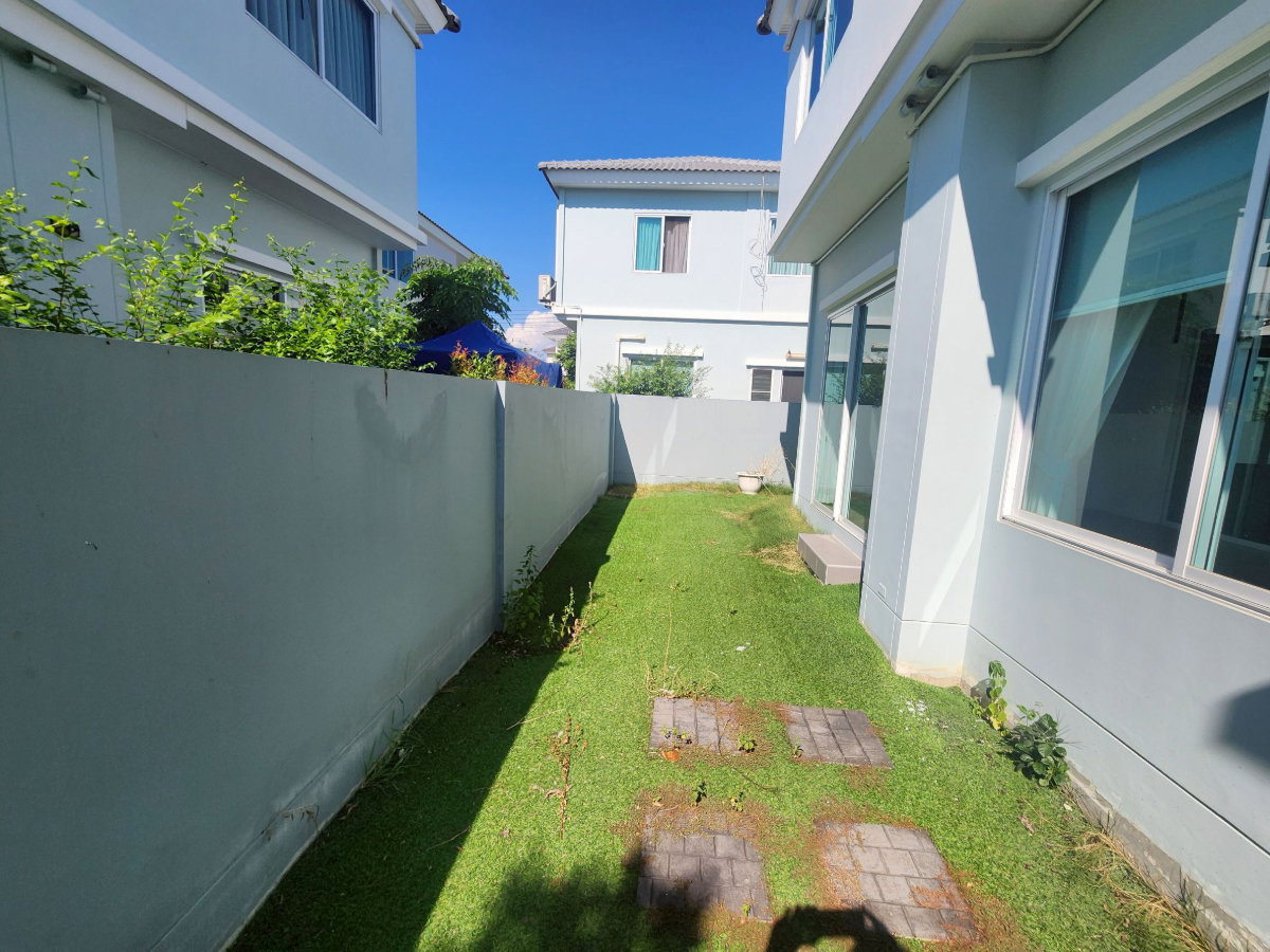 รูป ขายบ้านแฝด 2 ชั้น โครงการวิลลาจจิโอ ประชาอุทิศ 90 ราคาดี ขายขาดทุน ต่ำกว่าซื้อจากโครงการสภาพสวย พร้อมเข้าอยู่ทันที - รูปที่ 3/10