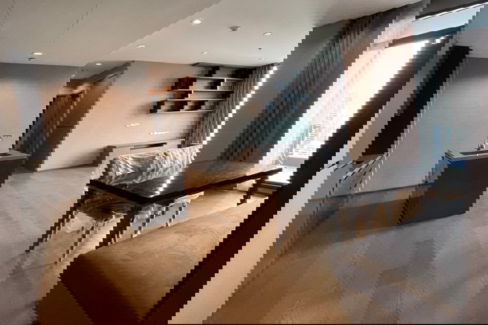 รูป 🔥 ขายขาดทุน !! The Diplomat Sathorn, 3 ห้องนอน, 3 ห้องน้ำ, วิวฝั่งมหานคร, ห้องทิศตะวันออก!!🔥 Code C20221201627 แต่งครบ, ราคาพิเศษ!!📣📣 - รูปที่ 1/8