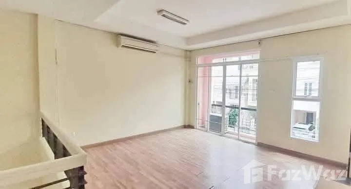 รูป 🏢 ขายและให้เช่า โฮมออฟฟิศ 3 ชั้น หมู่บ้านติดถนนใหญ่ 6082327 - รูปที่ 4/15