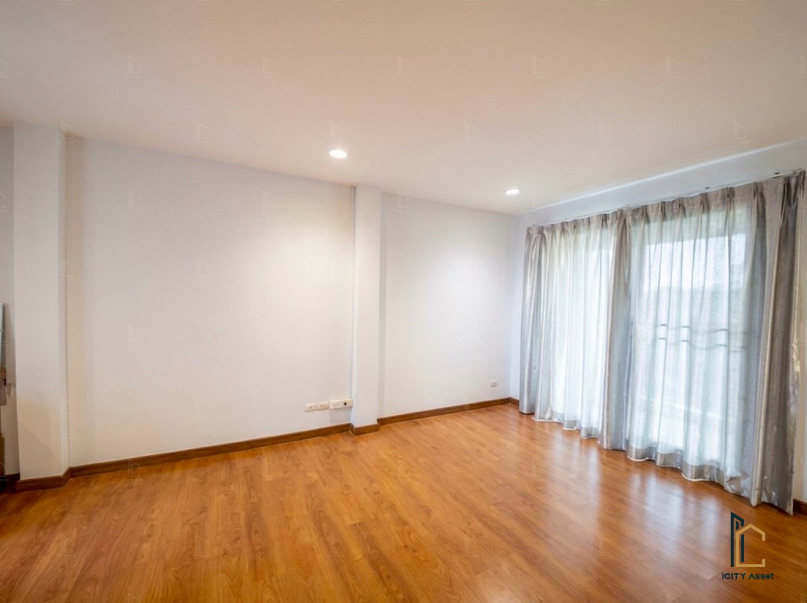 รูป 🔥For Rent!! ready to move-in 3b3b 30k - Baan Klang Muang Sathorn - Taksin 2 📞Call 090 919 9898 - รูปที่ 13/14