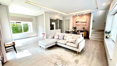 เช่าทาวน์โฮม ม.รามคำแหง 2 : ให้เช่าบ้านโครงการ Anya บางนา รามคำแหง 2 ใกล้ Mega บางนา (Rt-01)