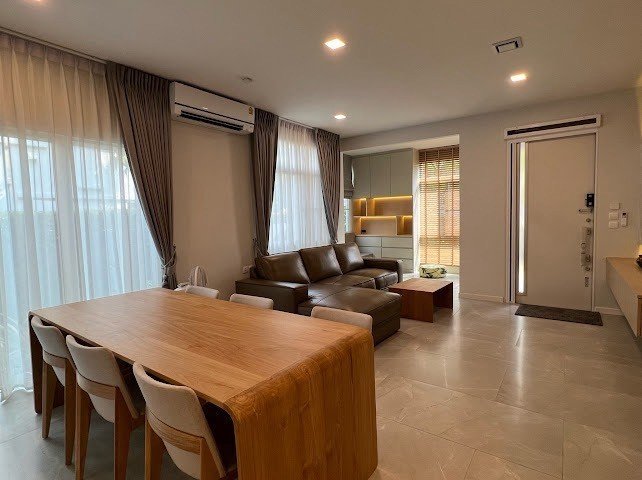 คอนโดให้เช่า : LTHC14753 – House for Rent | Mantana Bangna Wongwaen | 222 sqm | 4 Bedroomss | Luxury Spacious House Prime Location Best Value | 130,000 THB/Month 