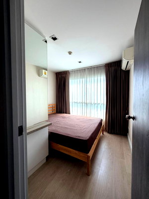 Condos for rent Esplanade Ratchadapisek  : MRT Sutthisan 2 km. Price  12,000 Baht Condo MetroLuxe Paholyothin - Sutthisan ( Rental )