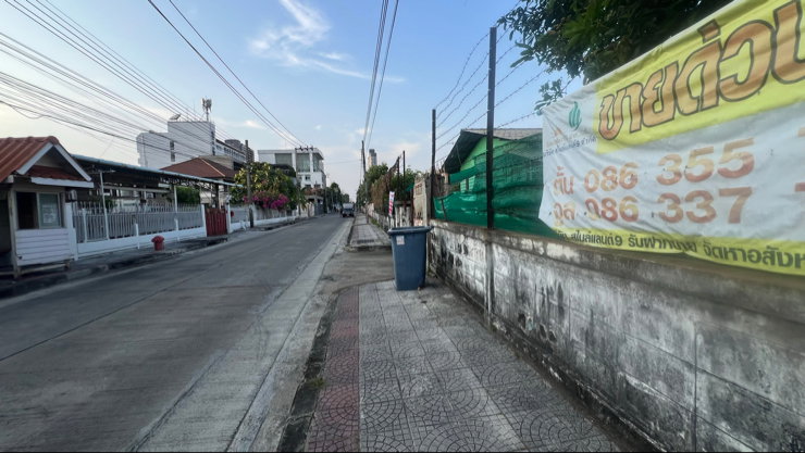 รูป ขายที่ดินรามคำแหง46หัวหมาก 8 ถนนกว้าง8เมตร 0863377287 - รูปที่ 9/14
