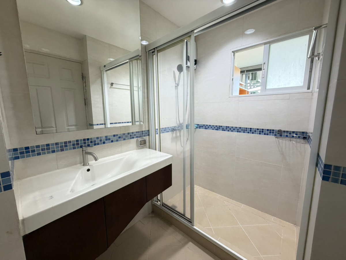 picture Condo for rent: Life @Ratchada-Huai Khwang - 9/10