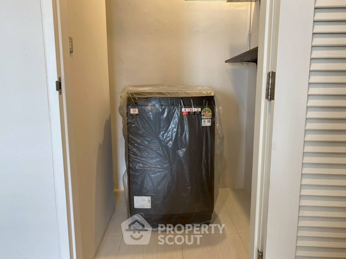 picture 2-BR Condo at Prasarnmit Place near MRT Sukhumvit (ID 835084) - 22/40